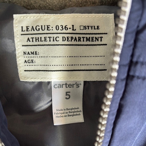 Kids Navy Puffer Vest with Zipper (size 5) - Picture 2 of 6